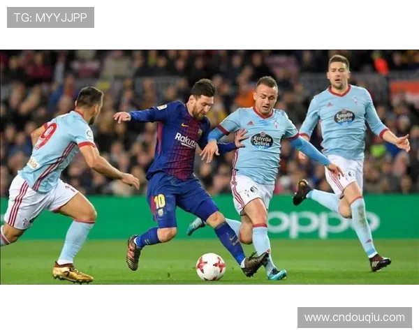 斗球app下载安卓版最新版功能全面升级，带来更精彩的足球比赛体验